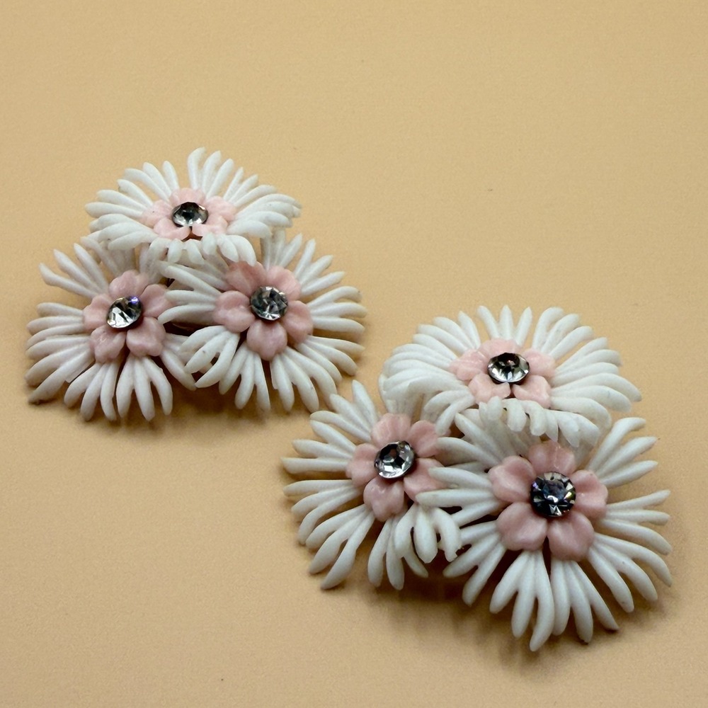 White Pink Floral Clip On Earrings Rhinestone Daisy Cluster Vintage Cottagecore